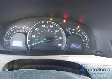 2014 Toyota Camry L/Se/Le/Xle z USA, uszkodzony, nr VIN 4T1BF1FKXEU466052